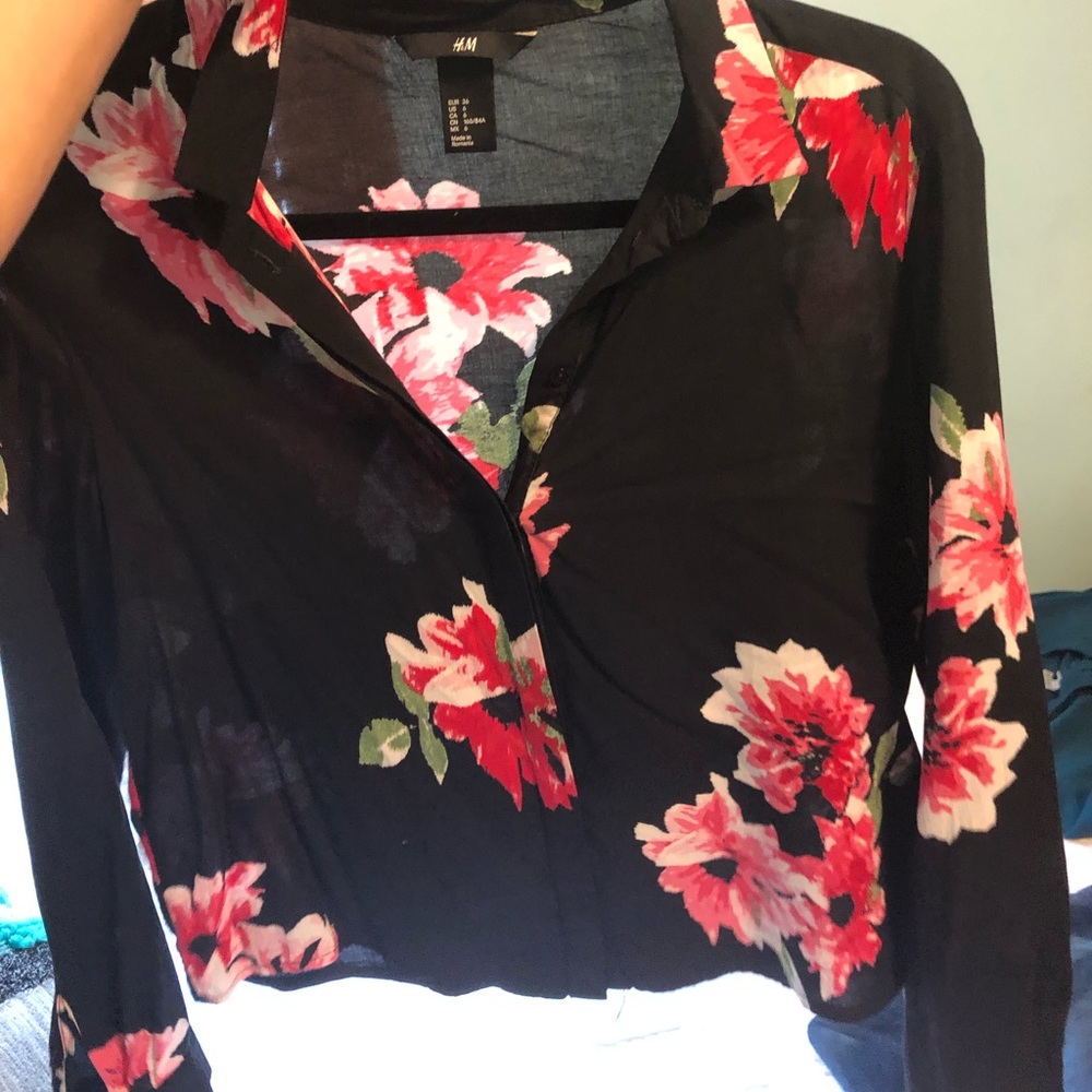 H&M black floral top size 36